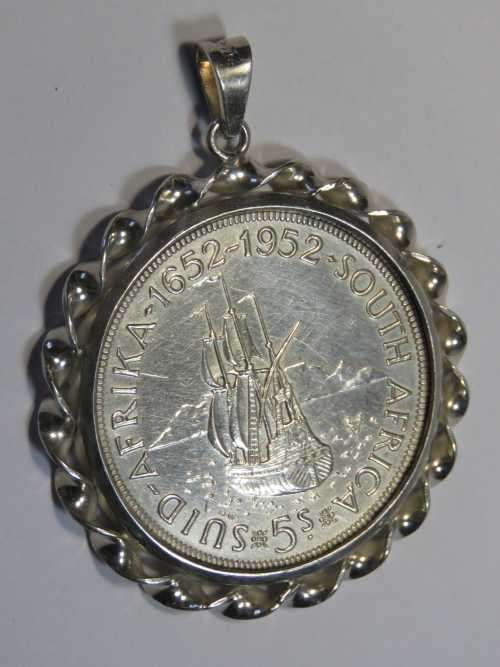 1952 South Africa 5 shillings crown pendant