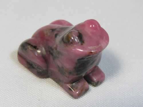 Vintage Rhodonite frog figurine - 3cm