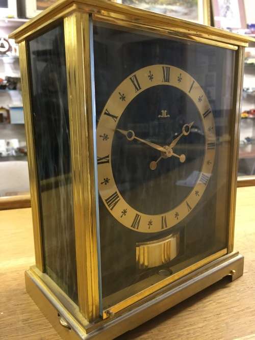Vintage Jaeger Le Coultre Embassy Green faux marble Atmos clock - working