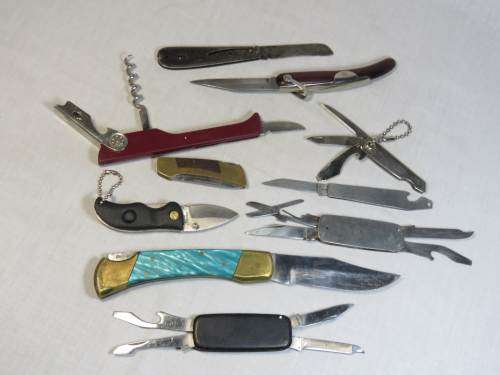 Lot of 10 pocket knives and tools
