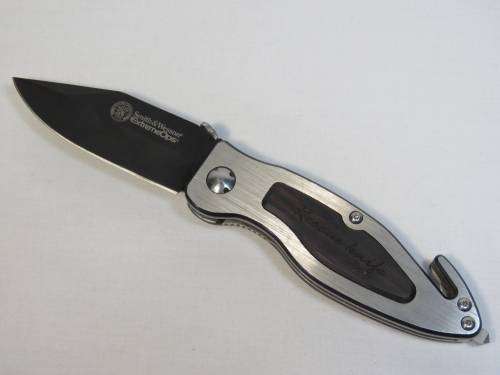 Smith and Wesson Extreme Ops Rescue knife