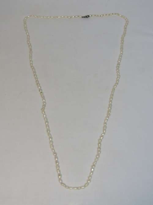 String of freshwater pearls necklace