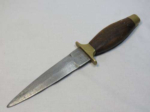 Stainless steel fixed blade knife with wood and brass handle
