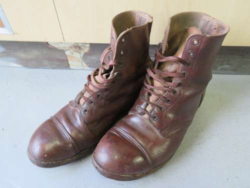 SA Army UDF combat boots - Circa 1940 WW2 - Soles 30cm - Looks like 8/9