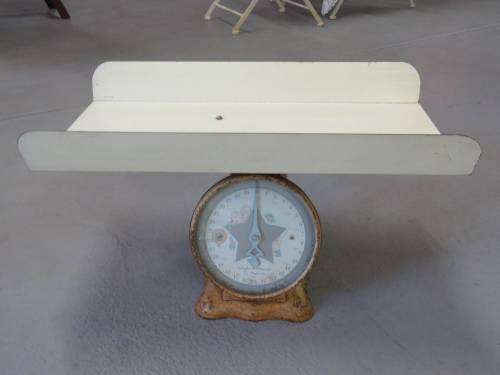Vintage 30 pounds baby weighing scale