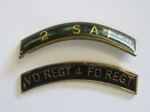 SADF 2 SA Infantry and 4 field regiment shoulder titles