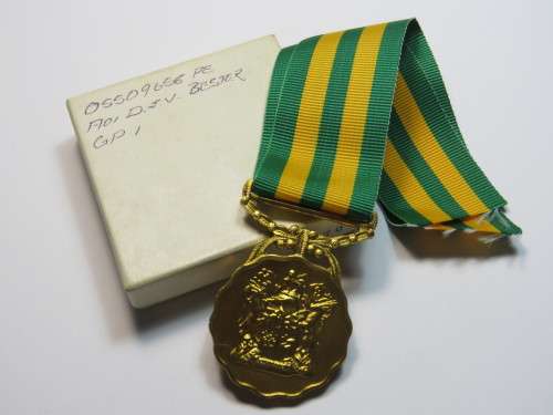 SADF Good service medal Gold for 30 Years service in Permanent Force - See description