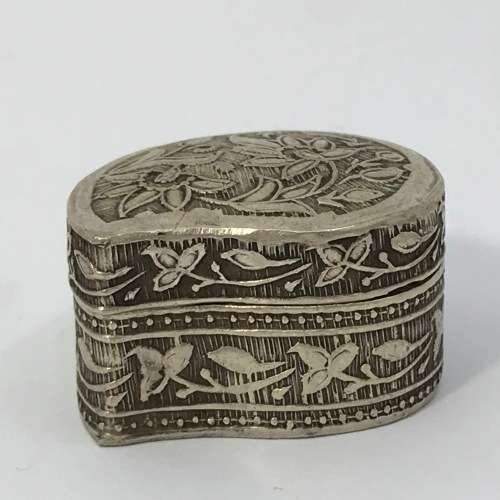 Small silver snuff box - No hallmarks visible - 14.2grams