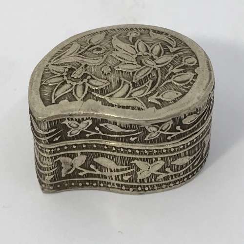 Small silver snuff box - No hallmarks visible - 14.2grams