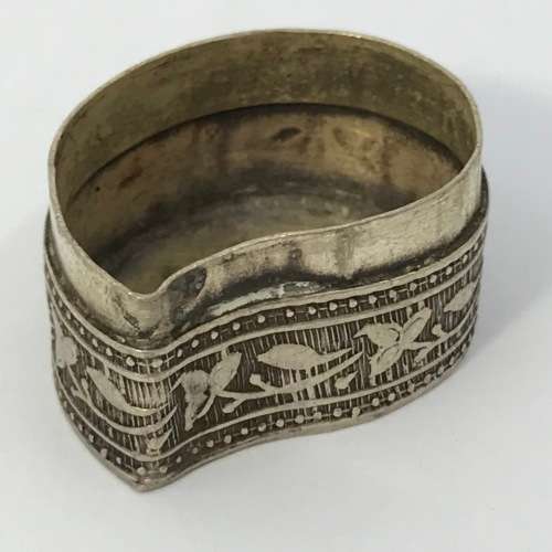 Small silver snuff box - No hallmarks visible - 14.2grams