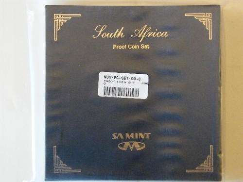 2000 RSA Short Proof set, only 3703 sets issued, still sealed in plastic, book value R2000