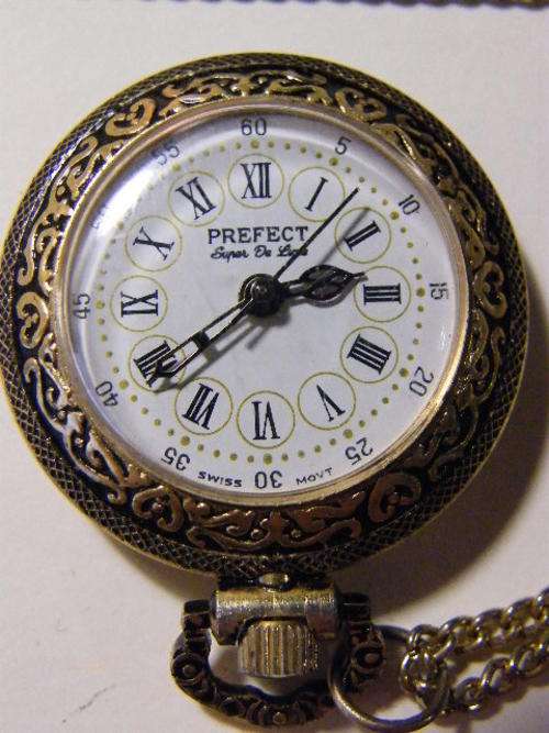 Prefect ladies pocketwatch with flower pattern case necklace chain