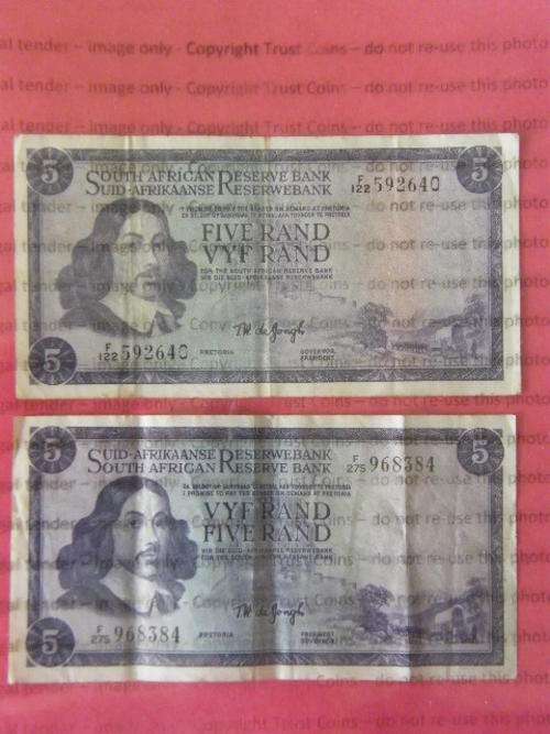 Pair of TW de Jongh 2nd and 3rd issue R5 banknotes