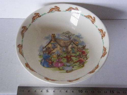 Royal Doulton Bunnykins porridge bowl - pre 1969