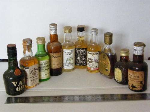 Lot of 10 different vintage miniature bottles of whiskey - YOU BID PER ITEM TO TO TAKE ALL