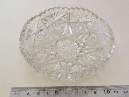 Czechoslovakian Crustal trinket bowl, deep cut crystal - Decmarkdown