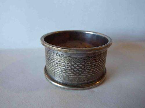 Hallmarked silver serviette ring - weighs 13 grams