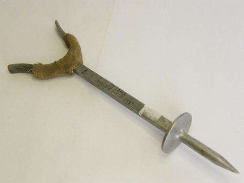 No 228 A Parker's Rifle Rest with ground spike for when laying down at long range, WW1, as per scan