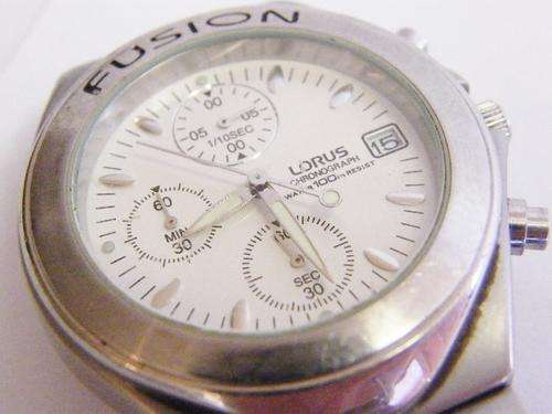 Lorus Chronograph Fusion mens watch - Working - 1  chrono button is faulty  - as per photo