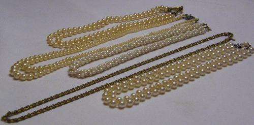 Lof of 5 vintage necklaces - @ CRAZY R1 start