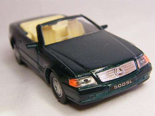 Maisto Supercar collection - Mercedes 500 SL model car - as per photo