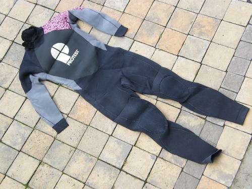 Protest full wetsuit ( ladies ) size L - as per photo