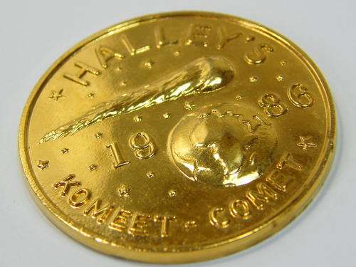 1986 Halley's comet medallion - as per photo