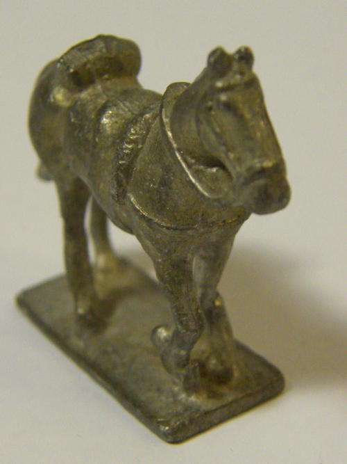 Vintage lead horse figurine - @ CRAZY R1 start