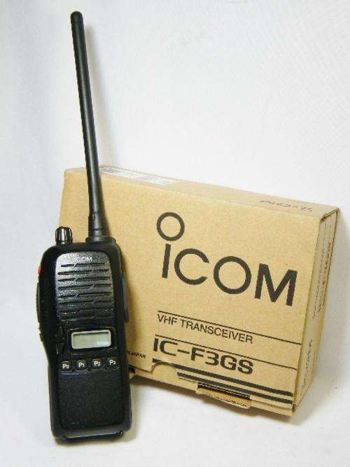 Icom VHF transceiver radio IC-F3GS in box - only radio and antenna - as per photo