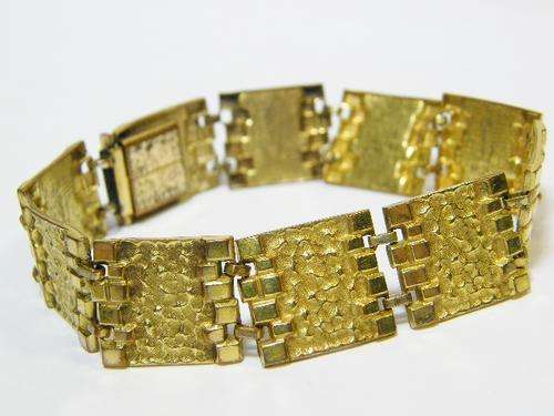 Costume jewellery bracelet marked 14kt - as per photo