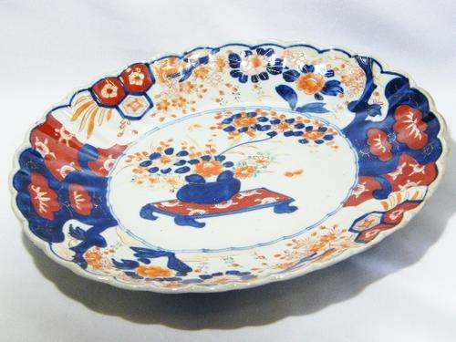 Antique Imari porcelain serving plate - fine chips on rim due to age - as per photo