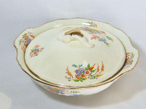Vintage Alfred Meakin serving bowl with lid - as per photo