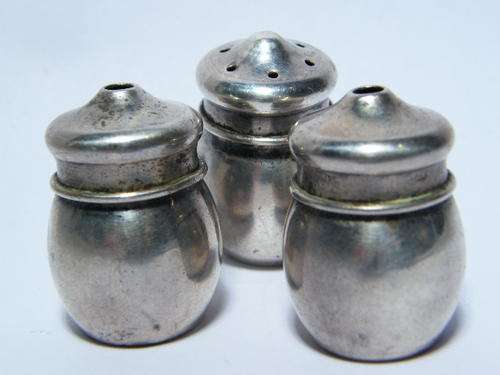 Lot of 3 EPNS salt & pepper shakers - as per photo