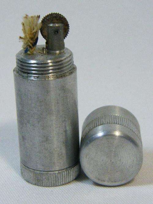 Aluminium lipstick lighter - as per photo