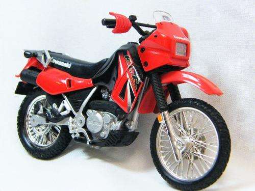 Kawasaki KLR 650 off road touring motorcycle - Maisto - as per photo