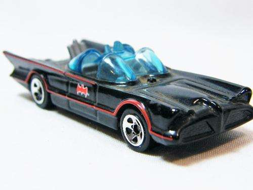 Hot Wheels DC Comics S06 Batmobile car - as per photo
