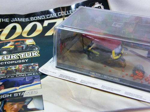 James Bond 007 Tuk Tuk model car from movie ' Octopussy ' - still sealed with Vol 29 booklet
