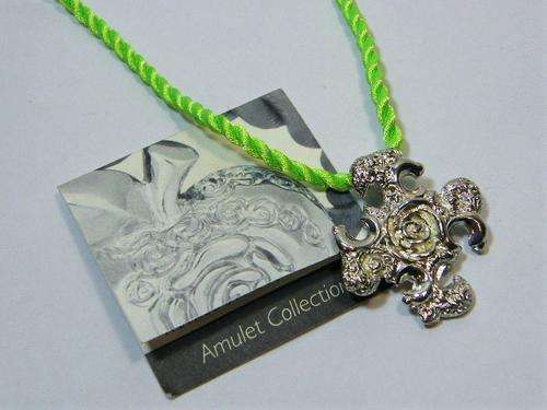 Jenna clifford pendants top