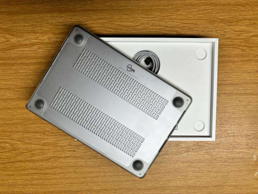 ***LOOK***  Apple Macbook Air 13.6` M2