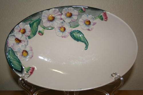 CARLTON WARE SMALL OVAL DISH
