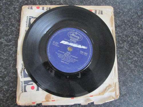 Kiss south african single