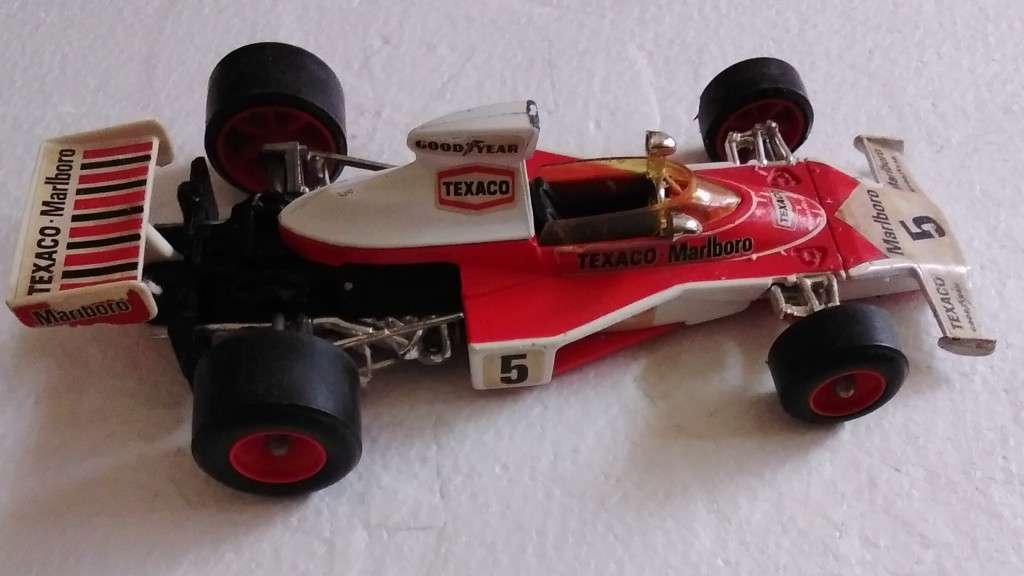 CORGI McLaren M23B F1