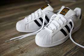 ADIDAS SUPERSTAR