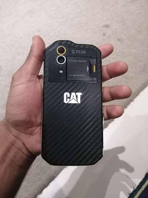 CAT S60
