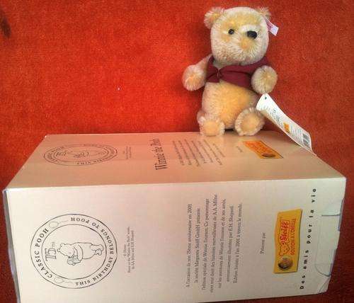 Steiff Winnie the Pooh 75th Anniversary LE to year 2001 EAN 680090