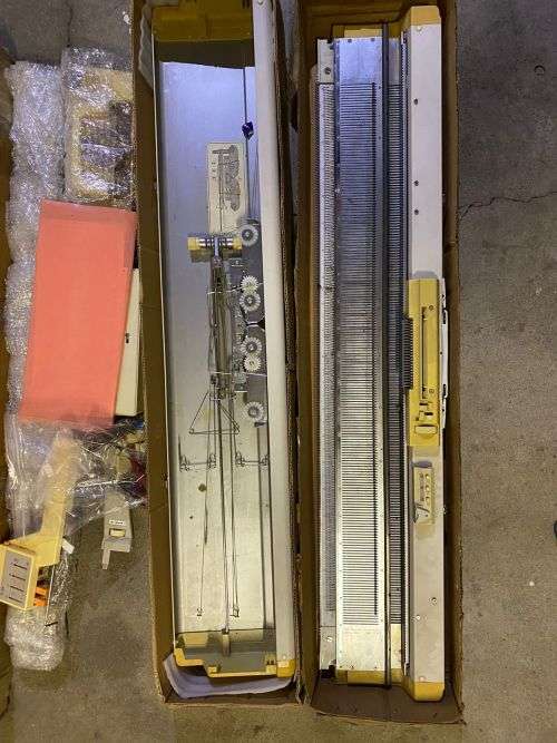 Empisal Knitting machine