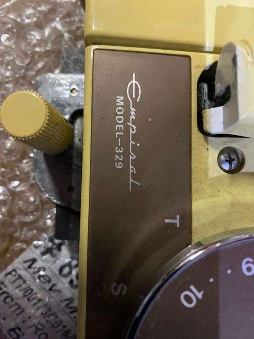 Empisal Knitting machine