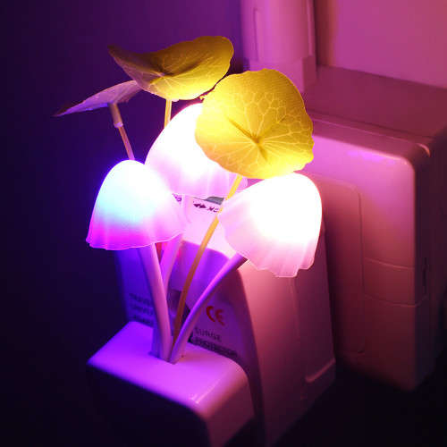 3 LED Dream Mushroom Night Light Colour Changing Lamp