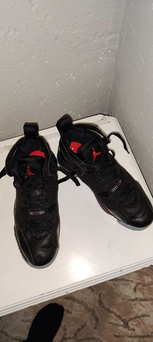 Air Jordan Jumpman Two Trey Men`s Shoes