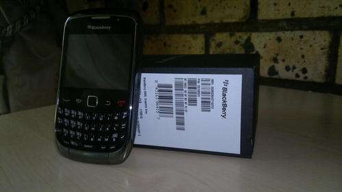 Brand new Blackberry Curve 9300 with free shipping